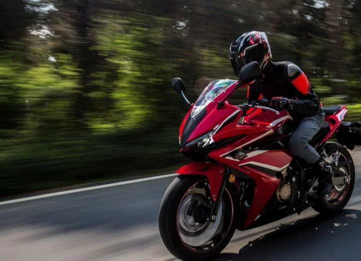 Akumulator motocyklowy – informacje w pigułce