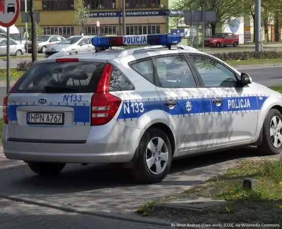 Policjanci z Włocławka u seniorów w Chodczu - jak nie dać się oszukać i być widocznym
