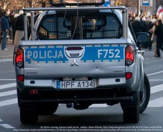 Służby mundurowe na Święcie Powiatu Włocławskiego promują bezpieczeństwo nad wodą