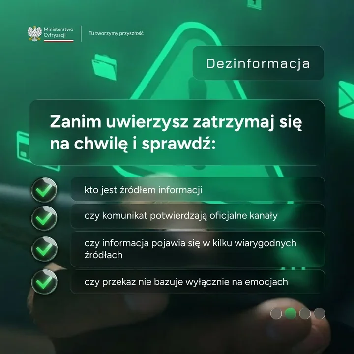 Trzy teksty uczą, jak zatrzymać dezinformację przed kolejnym udostępnieniem