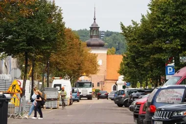 Rozbiórka nawierzchni na ulicy 3 Maja. Samochody trzeba usunąć