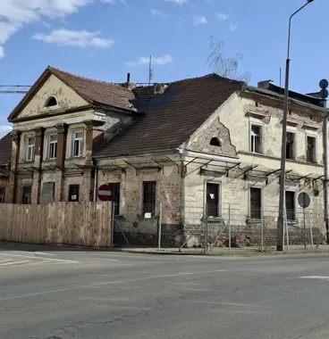 Na Brzeskiej powstaną mieszkania i parking pod ziemią w zabytkowej pierzei