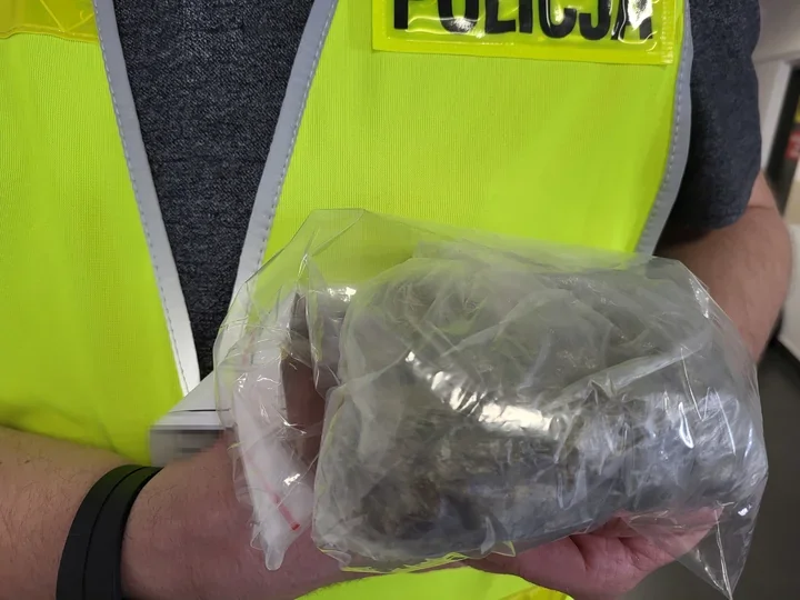 Nerwowy 17-latek na włocławskim Południu wpadł z marihuaną