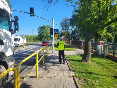 Przy szkołach miało być bezpieczniej. Policjanci sprawdzili 92 miejsca