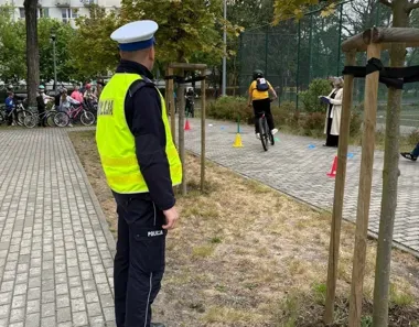 Wszyscy zdali egzamin na kartę rowerową pod okiem policji we Włocławku