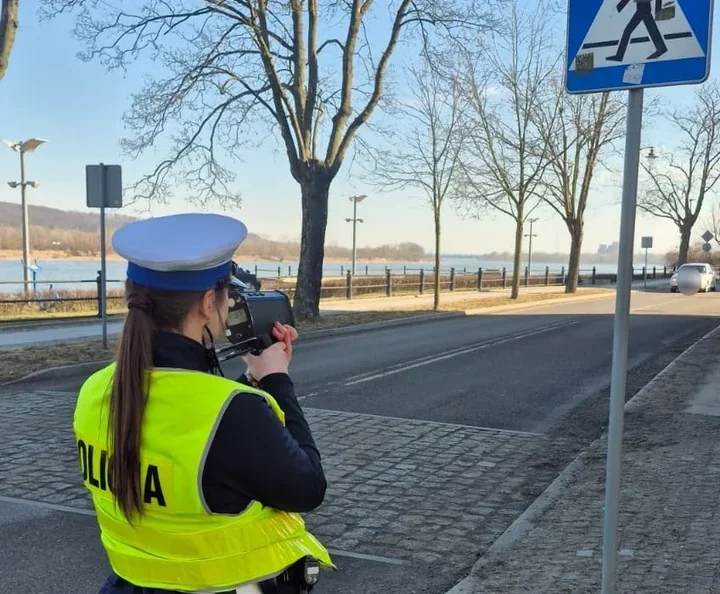 Włocławek pod lupą policji - 134 kierowców przekroczyło prędkość przy pasach