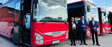 Powiat włocławski kupił trzy większe autobusy. Każdy pomieści około 80 osób