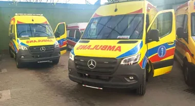 Dwie nowe karetki wzmocniły pogotowie i od razu pokazują skalę potrzeb